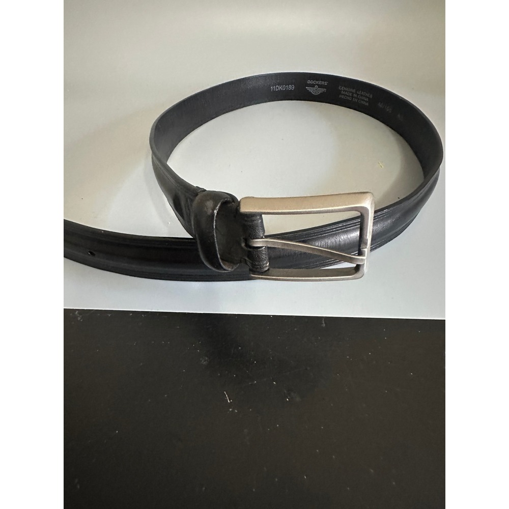 Dockers Mens Black Genuine Leather Belt Silver Buckle 40 100 11DK0189